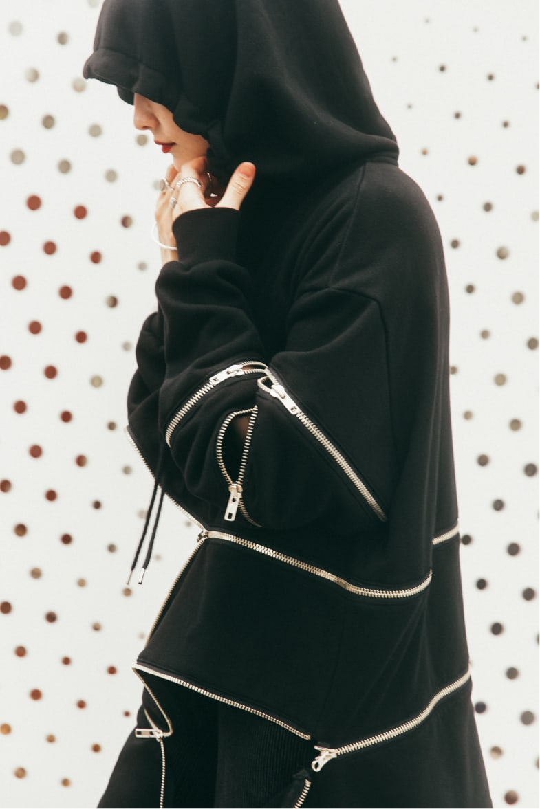 ZIP HOODIE / FLARE VOLUME PANTS --2