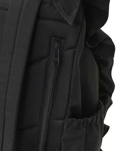 BELOVED FRILL BACKPACK | Candy Stripper（キャンディ ストリッパー