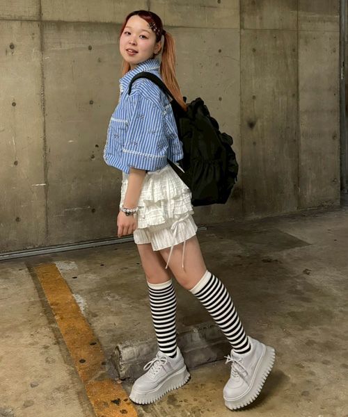 BELOVED FRILL BACKPACK | Candy Stripper（キャンディ ストリッパー