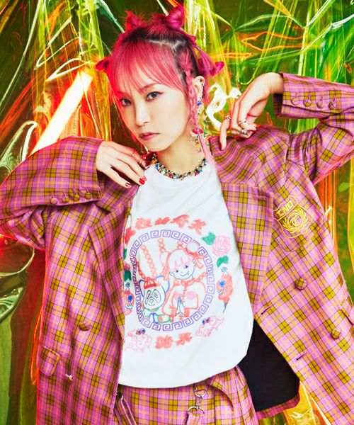 LiSA】LISA＆PEPE NEON SIGN TEE | Candy Stripper（キャンディ