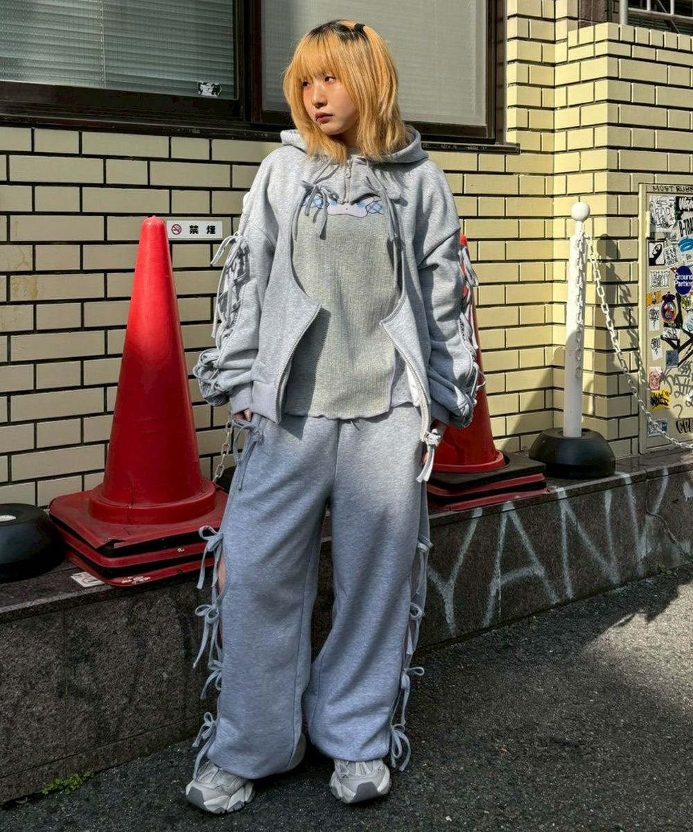 HEART HOLE HOODIE | Candy Stripper（キャンディ ストリッパー